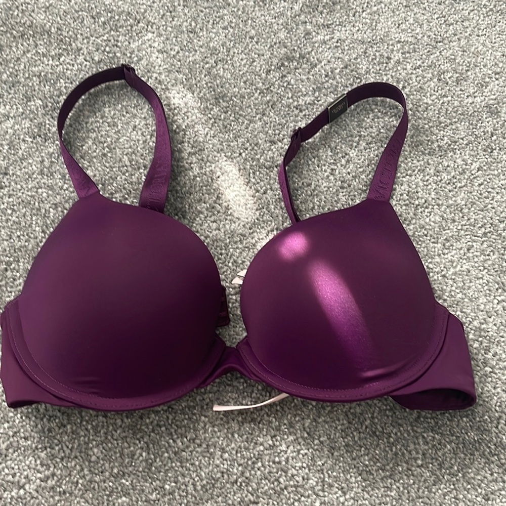NWT Victoria’s Secret push up bra